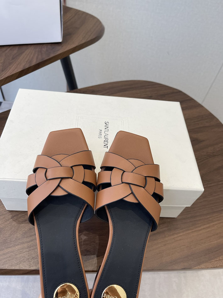 最高級サンローランスーパーコピー YSL 2026 新作 tribute MULES in patent leather ブラウン 2630717 大阪 靴屋 レディース - 画像 (8)