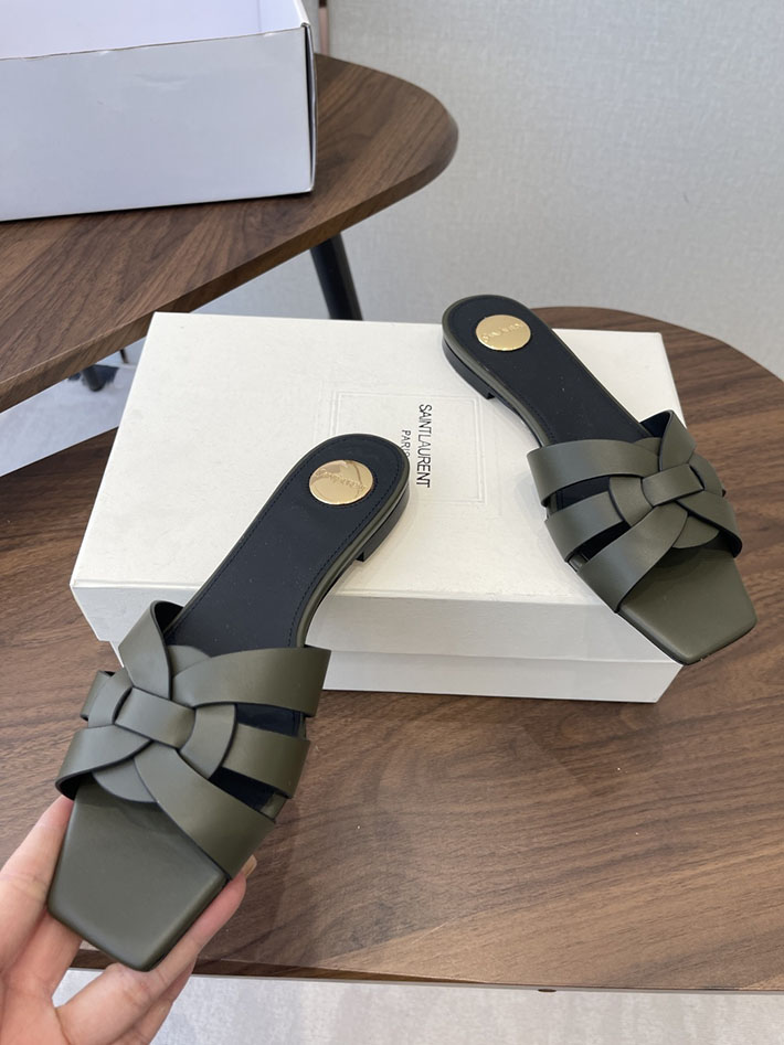 最高級サンローランスーパーコピー YSL 2026 新作 tribute MULES in patent leather カーキ 2630719 靴屋 安い チェーン店 - 画像 (8)