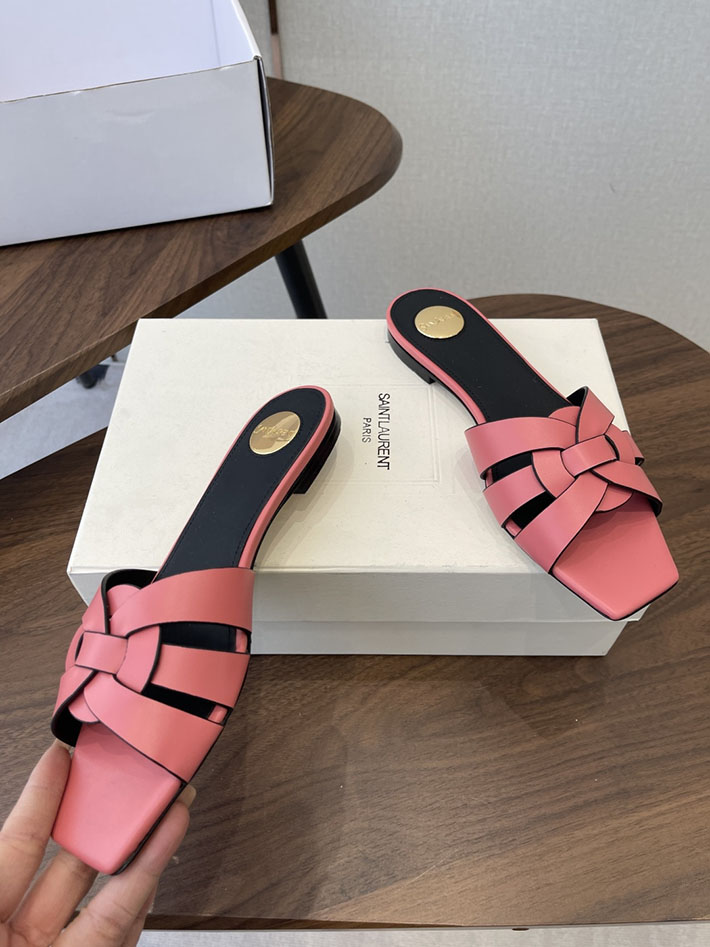 最高級サンローランスーパーコピー YSL 2026 新作 tribute MULES in patent leather ピンク 2630720 靴 安い 店舗 - 画像 (8)