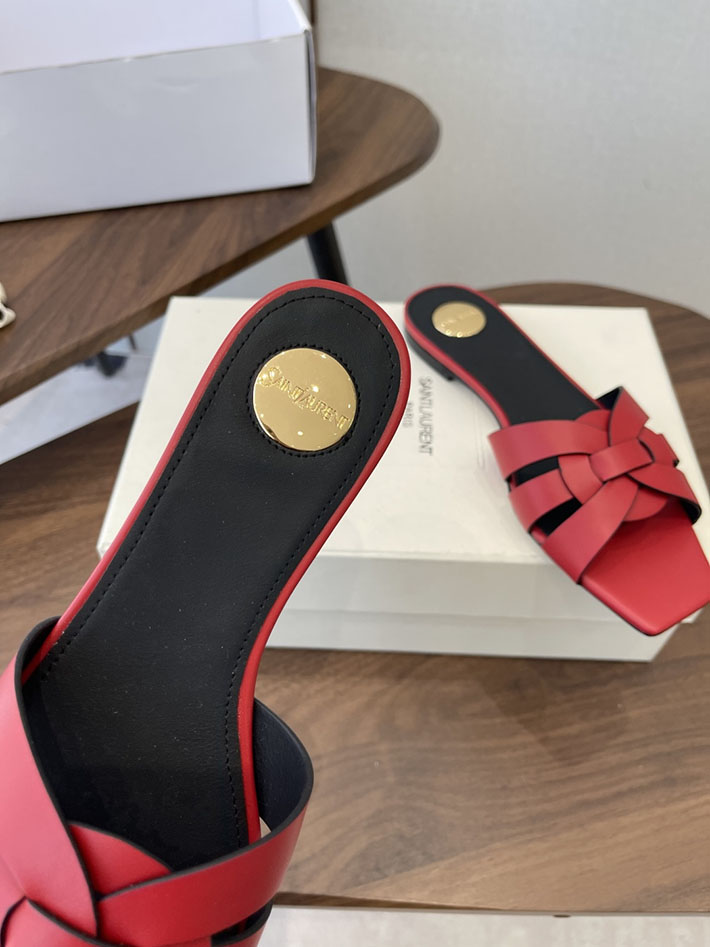 最高級サンローランスーパーコピー YSL 2026 新作 tribute MULES in patent leather レッド 2630721 靴 安い 通販 - 画像 (5)