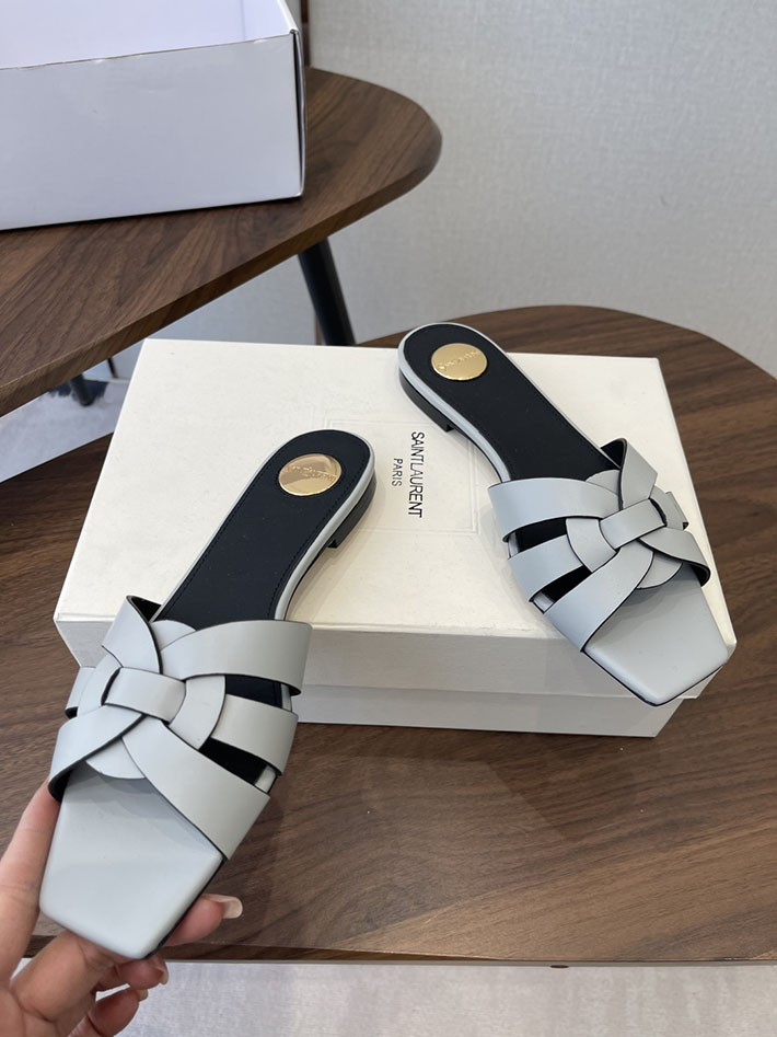 最高級サンローランスーパーコピー YSL 2026 新作 tribute MULES in patent leather スカイブルー 2630723 レディース 靴 安い - 画像 (7)