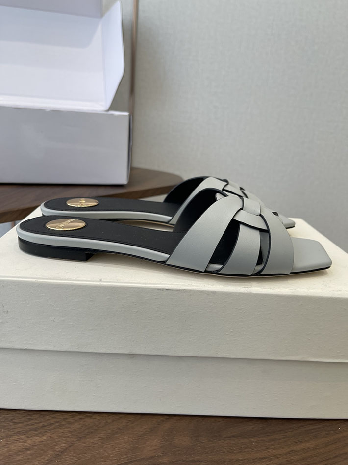 最高級サンローランスーパーコピー YSL 2026 新作 tribute MULES in patent leather スカイブルー 2630723 レディース 靴 安い - 画像 (2)