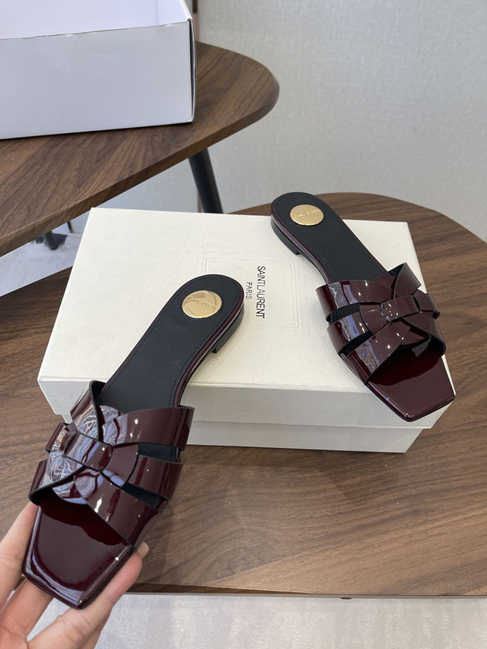 最高級サンローランスーパーコピー YSL 2026 新作 tribute MULES in patent leather ワインレッド 2630724 靴 安い 大阪 - 画像 (8)
