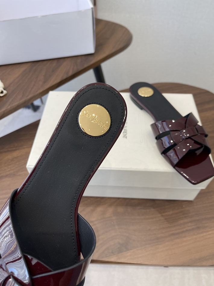 最高級サンローランスーパーコピー YSL 2026 新作 tribute MULES in patent leather ワインレッド 2630724 靴 安い 大阪 - 画像 (4)