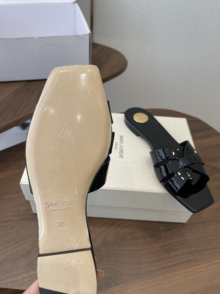 最高級サンローランスーパーコピー YSL 2026 新作 tribute MULES in patent leather ブラック 2630726 靴 レディース 人気ブランド - 画像 (4)