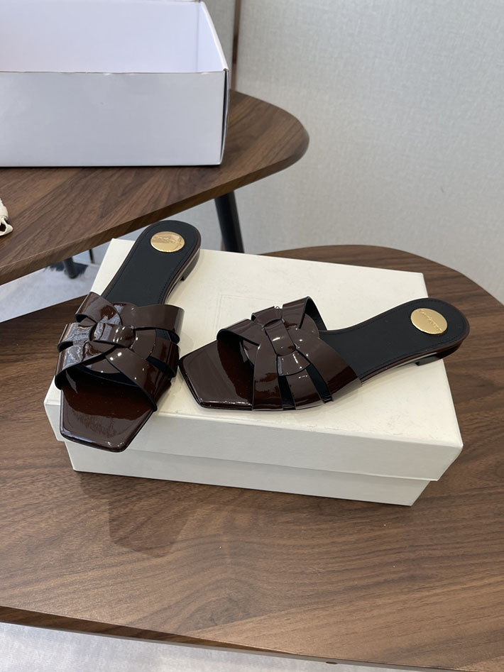 最高級サンローランスーパーコピー YSL 2026 新作 tribute MULES in patent leather ワインレッド 2630727 サンローラン アウトレット 店舗 - 画像 (9)