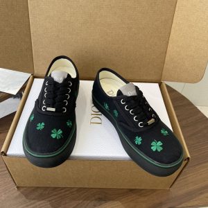 ディオール スニーカー レディース