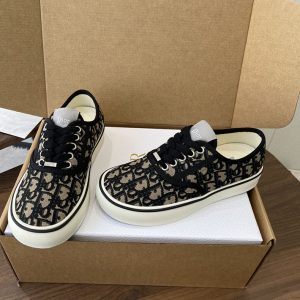 ディオール スニーカー 人気