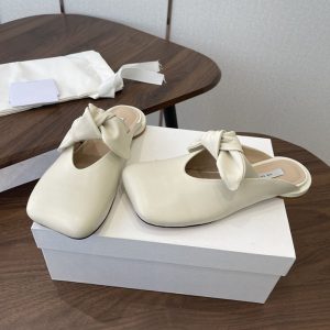 The row ローヒール