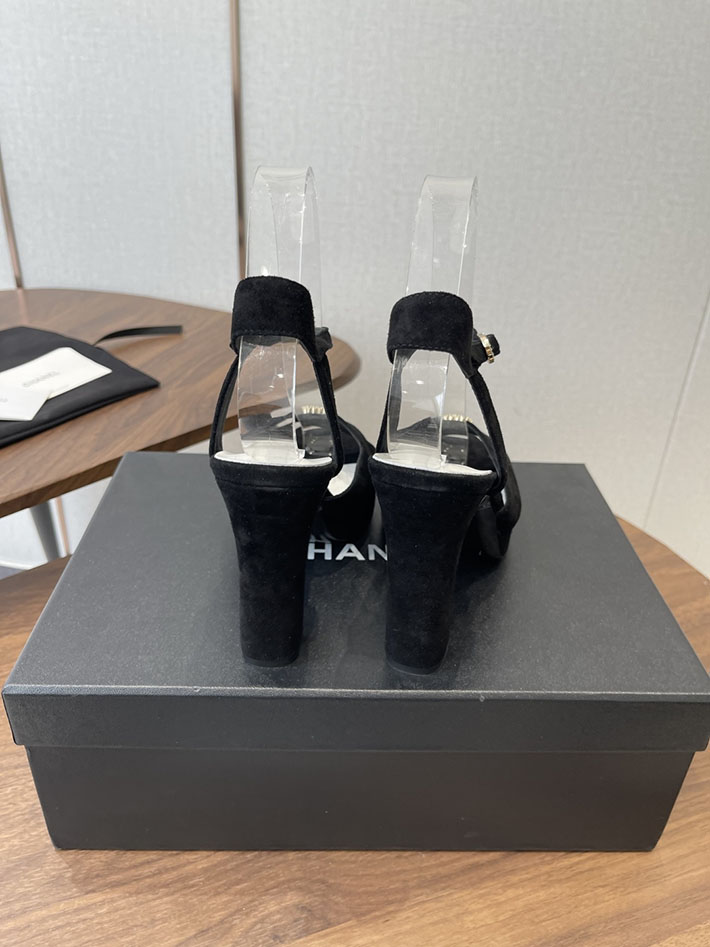 最高級シャネルスーパーコピー CHANEL 2026年春夏 新作 サンダル スエード キッドスキン ブラック 2630767 シャネル サンダル 公式 - 画像 (5)