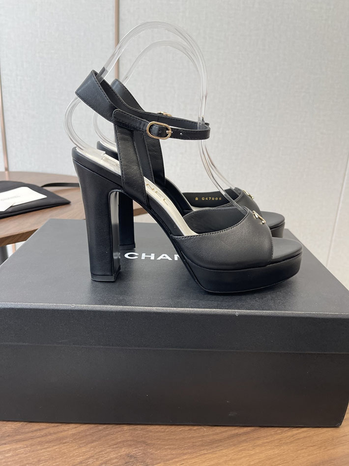 最高級シャネルスーパーコピー CHANEL 2026年春夏 新作 サンダル ラムスキン ブラック G47029-B23544-94305 シャネル サンダル 新作 - 画像 (2)