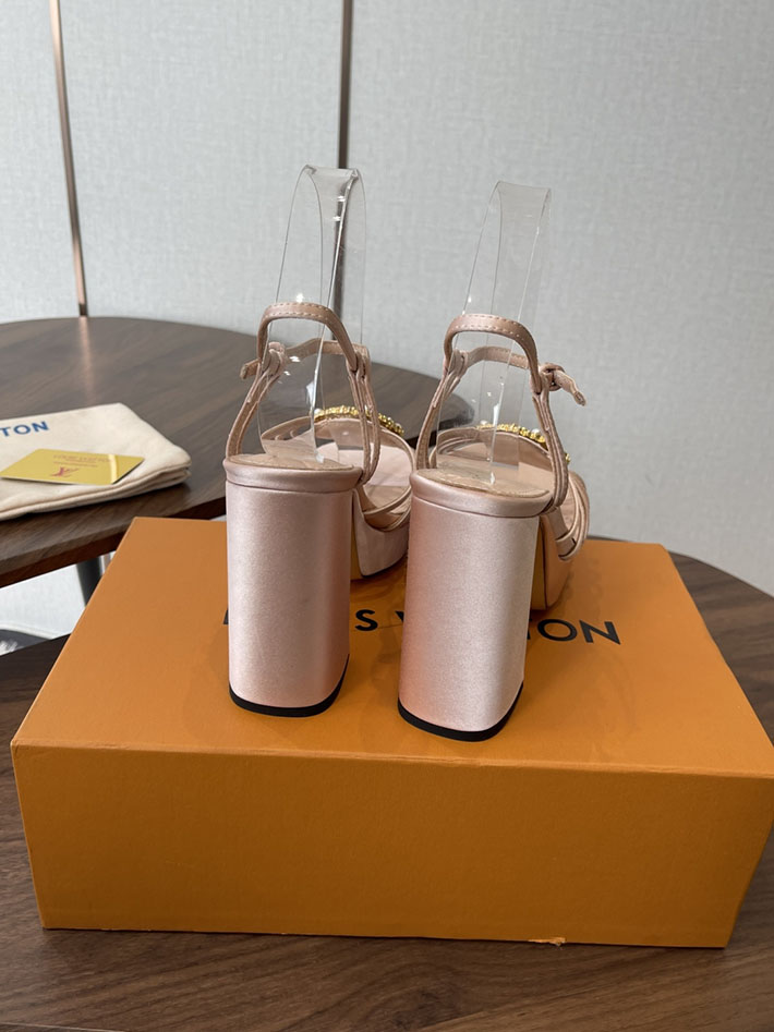 最高級ルイヴィトンスーパーコピー LV スウィング ヒール110mm サンダル 2026年春夏 新作 ピンク 2630781 ルイヴィトン サンダル 厚底 - 画像 (7)