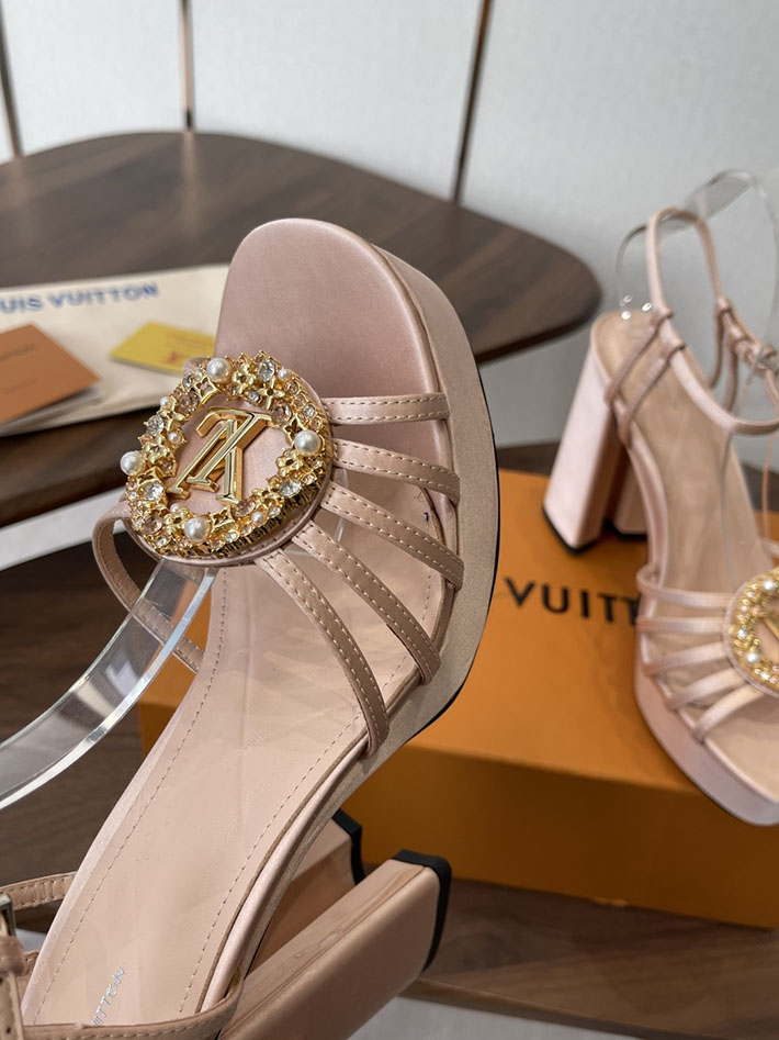 最高級ルイヴィトンスーパーコピー LV スウィング ヒール110mm サンダル 2026年春夏 新作 ピンク 2630781 ルイヴィトン サンダル 厚底 - 画像 (4)