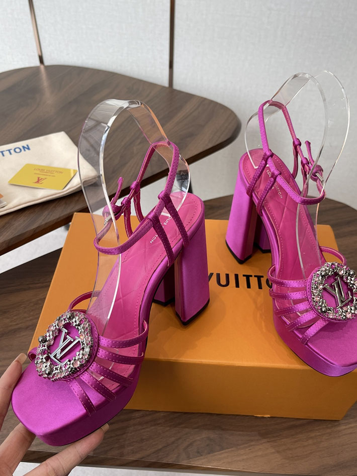 最高級ルイヴィトンスーパーコピー LV スウィング ヒール110mm サンダル 2026年春夏 新作 ローズレッド 2630782 ルイヴィトン サンダル 新作 - 画像 (8)