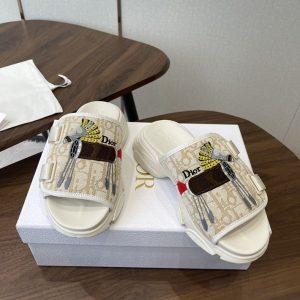 ディオール サンダル 厚底