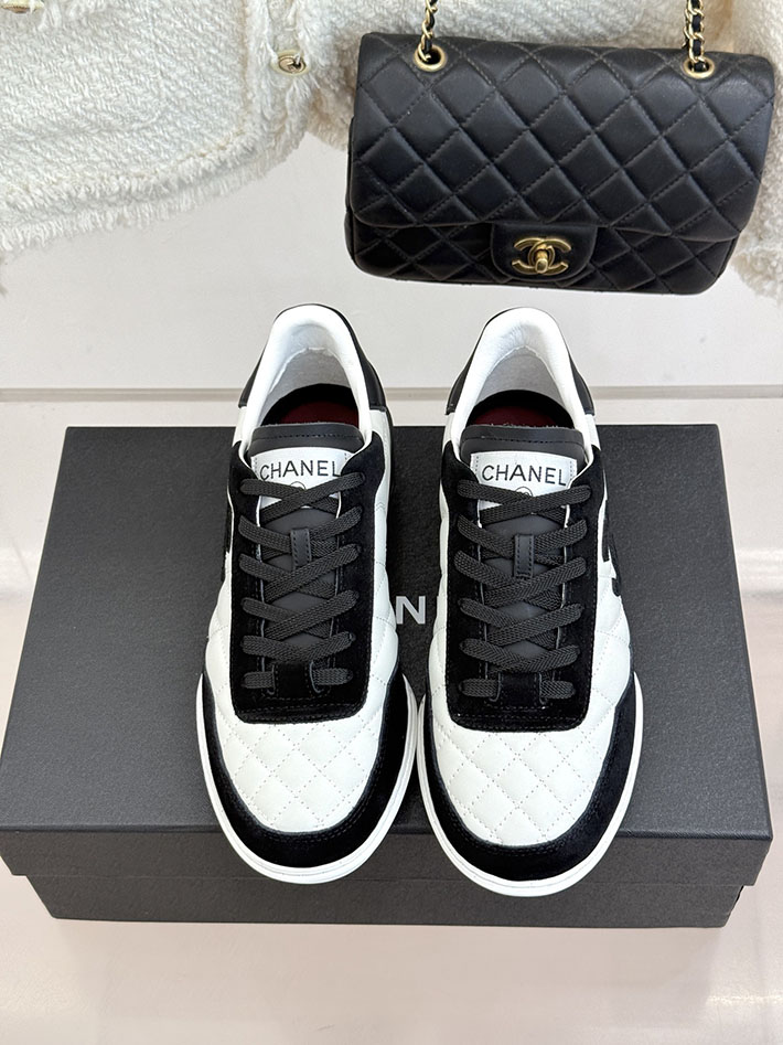 レディース 最高級シャネルスーパーコピー CHANEL 2026年春夏 新作 スニーカー カーフスキン ブラック 2630800 シャネル スニーカー 人気 - 画像 (8)
