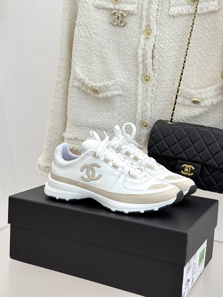 レディース 最高級シャネルスーパーコピー CHANEL 2026年春夏 スニーカー ホワイト ベージュ 2630802 シャネル スニーカー 新作 - 画像 (2)