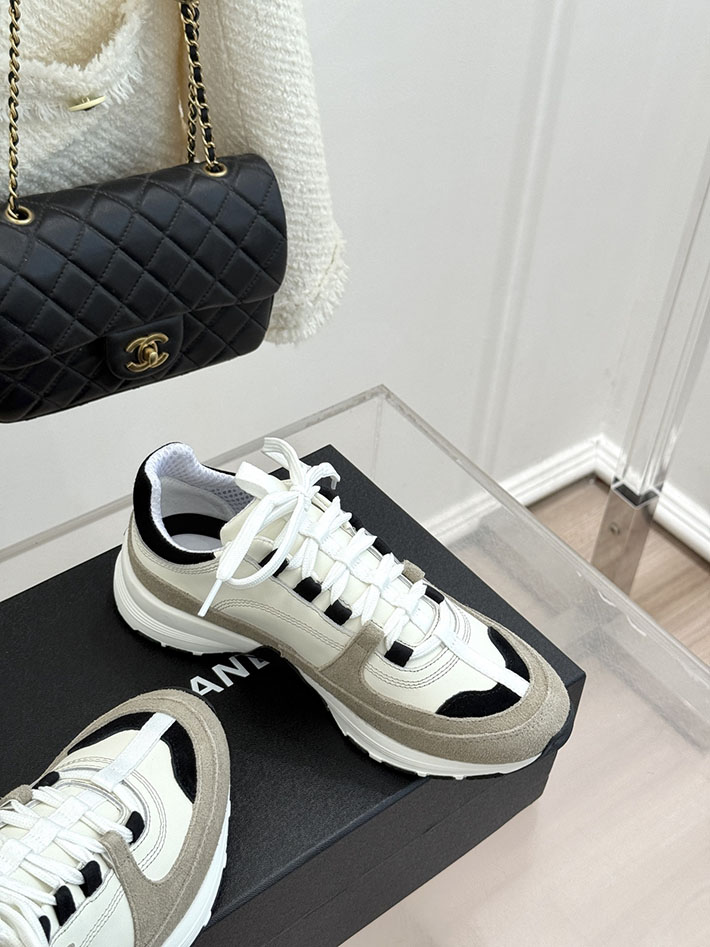 レディース 最高級シャネルスーパーコピー CHANEL 2026年春夏 スニーカー ホワイト グレー ブラック 2630804 レディース シャネル スニーカー - 画像 (6)