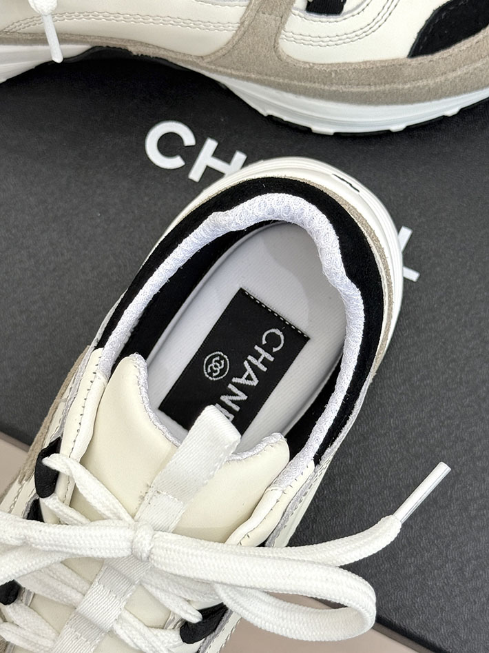 レディース 最高級シャネルスーパーコピー CHANEL 2026年春夏 スニーカー ホワイト グレー ブラック 2630804 レディース シャネル スニーカー - 画像 (3)