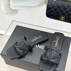 シャネル サンダル 公式