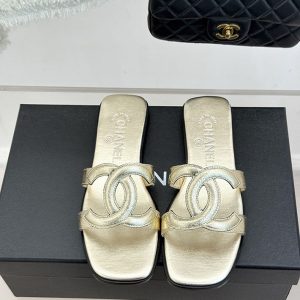 シャネル サンダル 新作