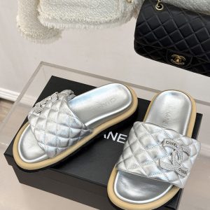 シャネル サンダル 安い