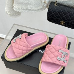 シャネル 靴 ピンク