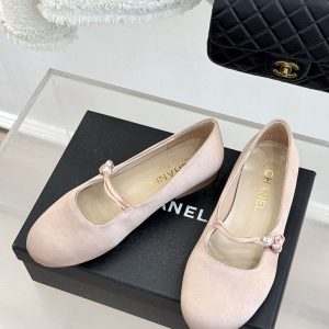 シャネル パンプス 定番