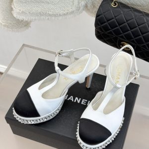 シャネル パンプス 定番