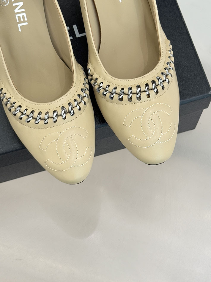 最高級シャネルスーパーコピー CHANEL CC ココマーク チェーン 靴 シューズ ヒール パンプス レザー ベージュ 2630877 シャネル パンプス ベージュ - 画像 (5)
