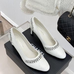 シャネル パンプス 定番