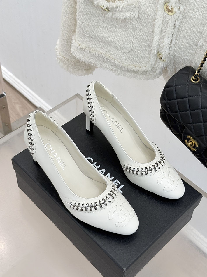 シャネル パンプス 定番