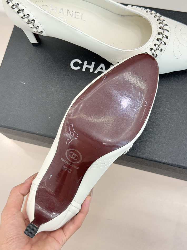 最高級シャネルスーパーコピー CHANEL CC ココマーク チェーン 靴 シューズ ヒール パンプス レザー ホワイト 2630878 シャネル パンプス 定番 - 画像 (4)