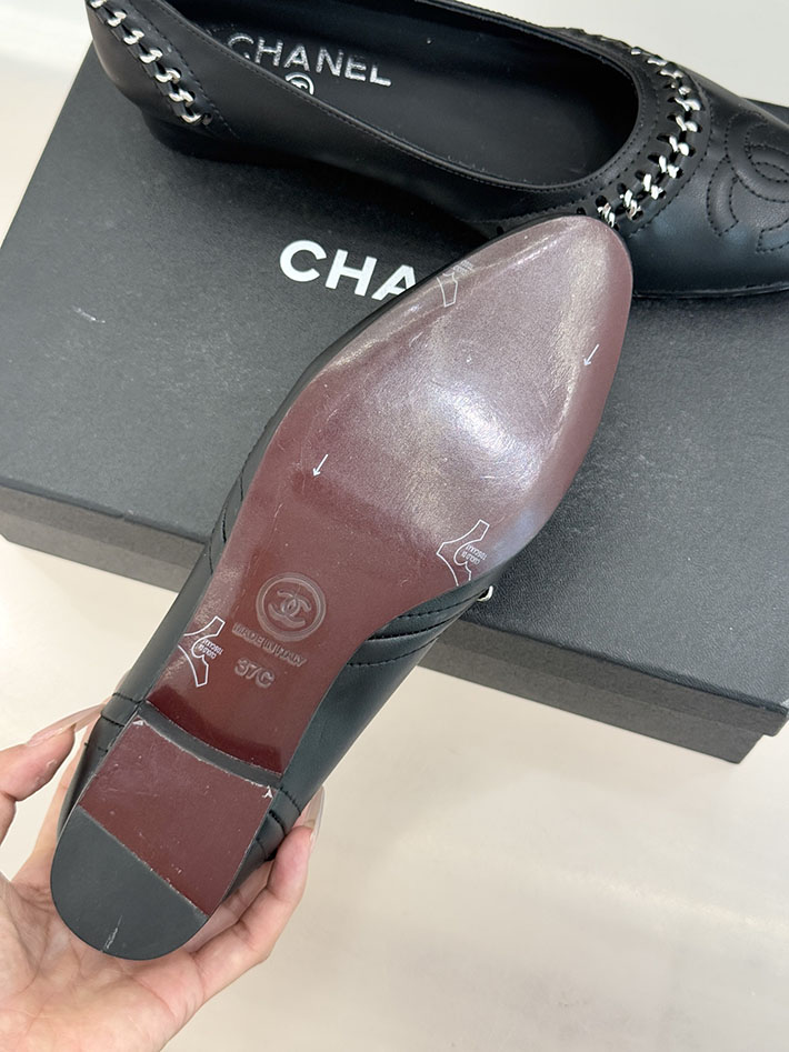 最高級シャネルスーパーコピー CHANEL CC ココマーク チェーン 靴 シューズ ヒール パンプス レザー ブラック 2630879 シャネル パンプス 値段 - 画像 (4)