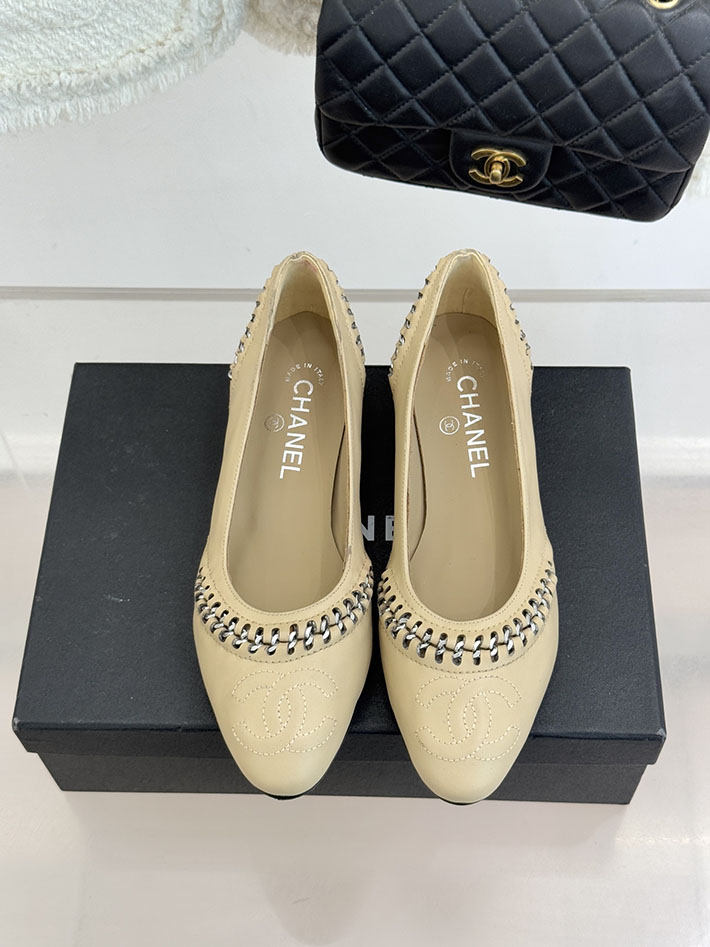 最高級シャネルスーパーコピー CHANEL CC ココマーク チェーン 靴 シューズ ヒール パンプス レザー ブラック 2630880 シャネル バレエシューズ - 画像 (8)