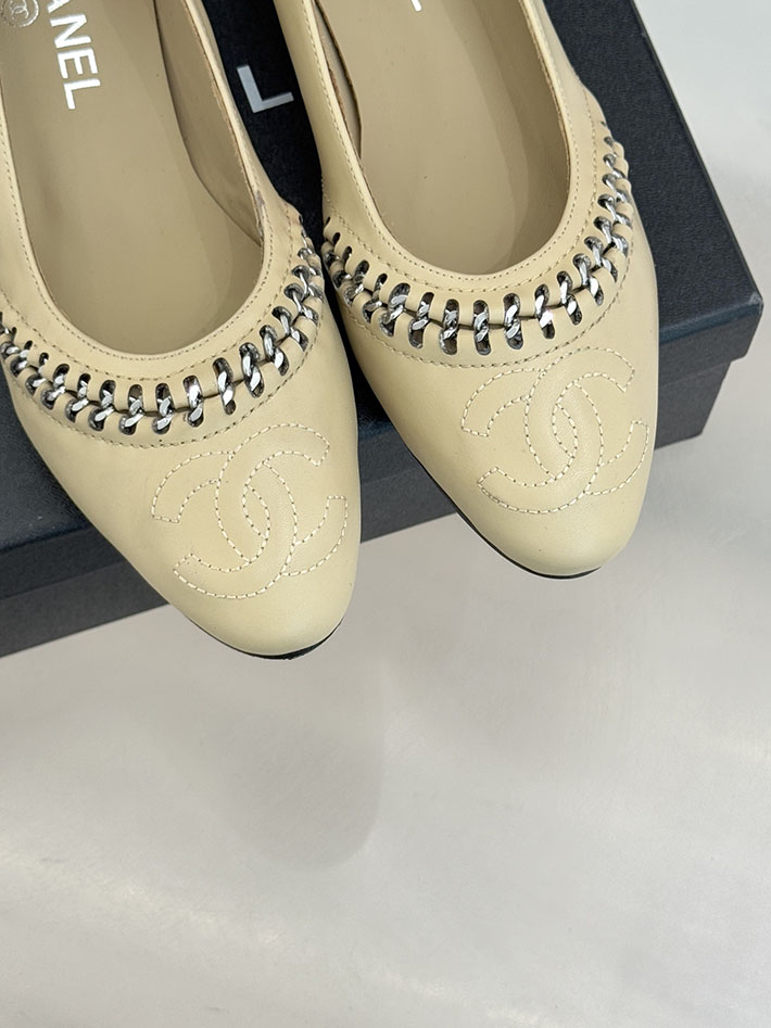 最高級シャネルスーパーコピー CHANEL CC ココマーク チェーン 靴 シューズ ヒール パンプス レザー ブラック 2630880 シャネル バレエシューズ - 画像 (5)