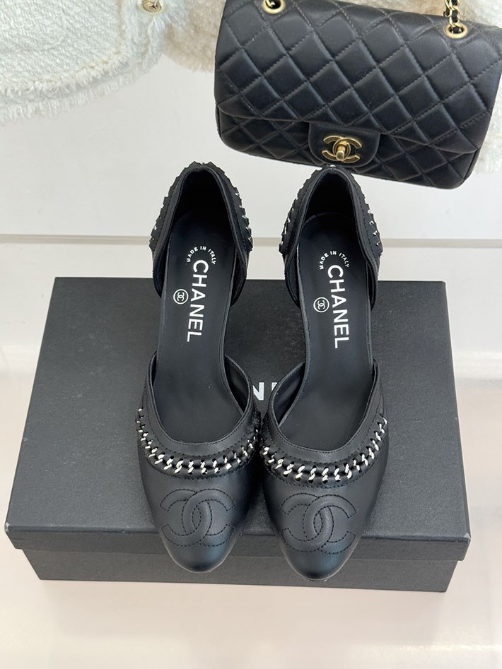 最高級シャネルスーパーコピー CHANEL サイドオープン チェーントリム パンプス ココマーク ブラック 2630882 シャネル シューズ レディース - 画像 (8)