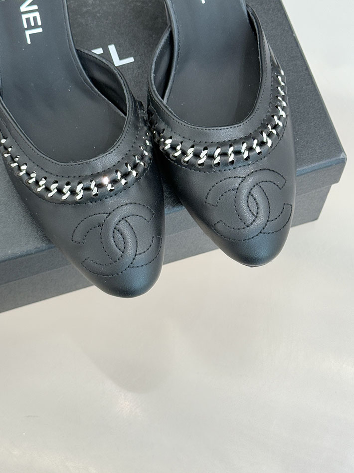 最高級シャネルスーパーコピー CHANEL サイドオープン チェーントリム パンプス ココマーク ブラック 2630882 シャネル シューズ レディース - 画像 (5)
