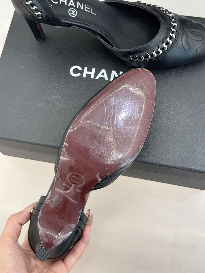 最高級シャネルスーパーコピー CHANEL サイドオープン チェーントリム パンプス ココマーク ブラック 2630882 シャネル シューズ レディース - 画像 (3)