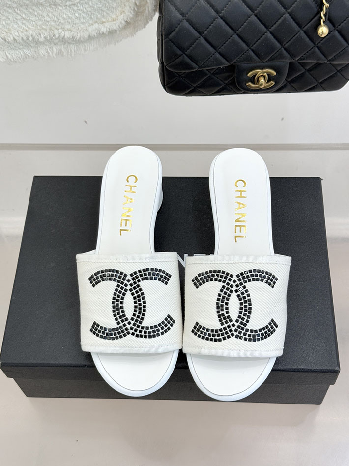 最高級シャネルスーパーコピー CHANEL ココマーク サンダル ミュール ヒール レザー 靴 ホワイト 2630894 シャネル サンダル 公式 - 画像 (9)