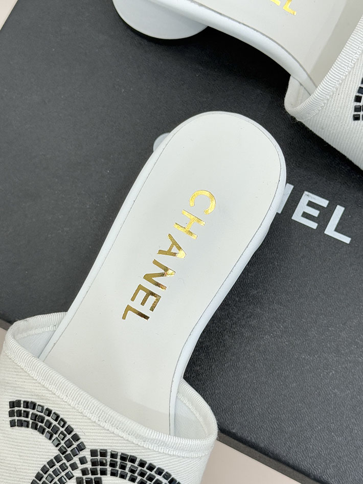 最高級シャネルスーパーコピー CHANEL ココマーク サンダル ミュール ヒール レザー 靴 ホワイト 2630894 シャネル サンダル 公式 - 画像 (5)