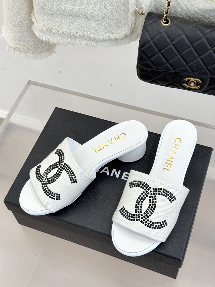 最高級シャネルスーパーコピー CHANEL ココマーク サンダル ミュール ヒール レザー 靴 ホワイト 2630894 シャネル サンダル 公式 - 画像 (2)
