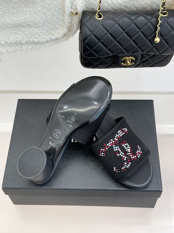 最高級シャネルスーパーコピー CHANEL ココマーク サンダル ミュール ヒール レザー 靴 ブラック 2630895 レディース サンダル しまむら - 画像 (3)