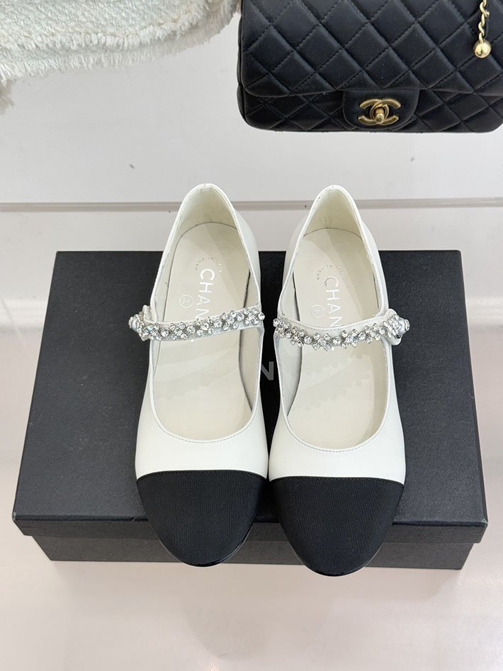 最高級シャネルスーパーコピー CHANEL メリージェーン フラットシューズ パンプス レザー 新作シューズ ホワイト 2630900 シャネル パンプス 値段 - 画像 (7)