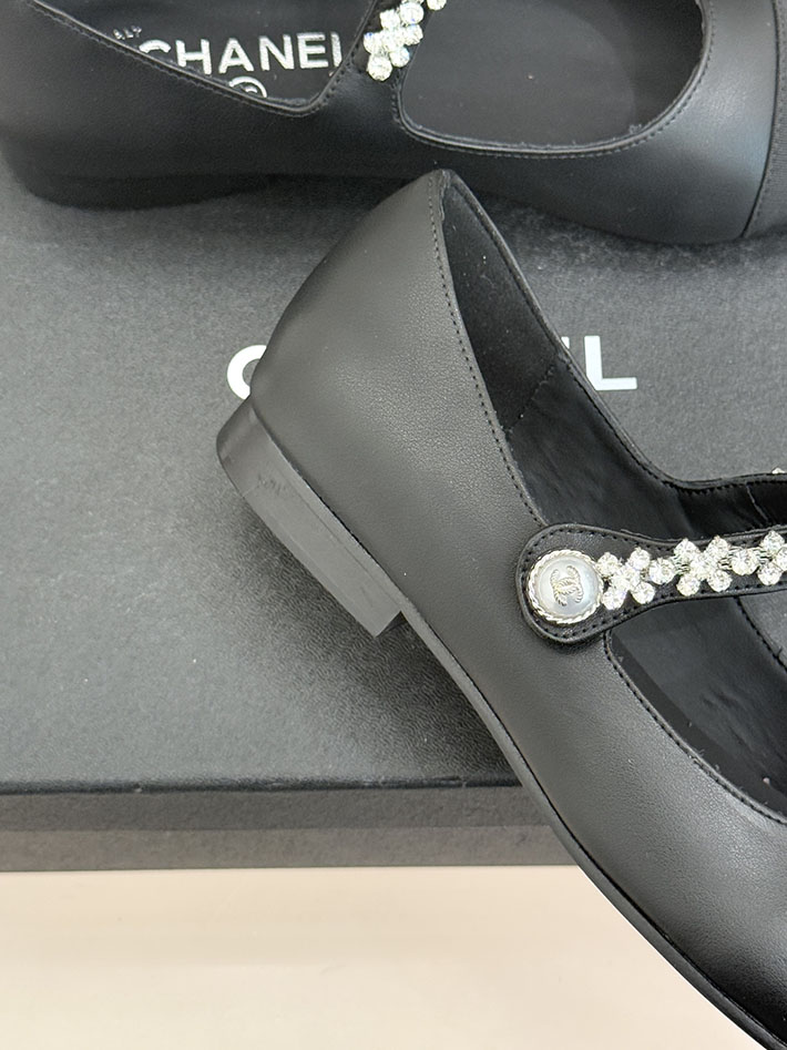 最高級シャネルスーパーコピー CHANEL メリージェーン フラットシューズ パンプス レザー 新作シューズ ブラック 2630901 シャネル パンプス 黒 - 画像 (5)