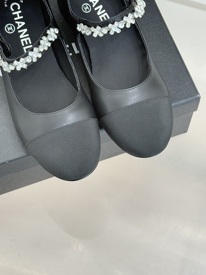 最高級シャネルスーパーコピー CHANEL メリージェーン フラットシューズ パンプス レザー 新作シューズ ブラック 2630903 シャネル パンプス パール - 画像 (4)