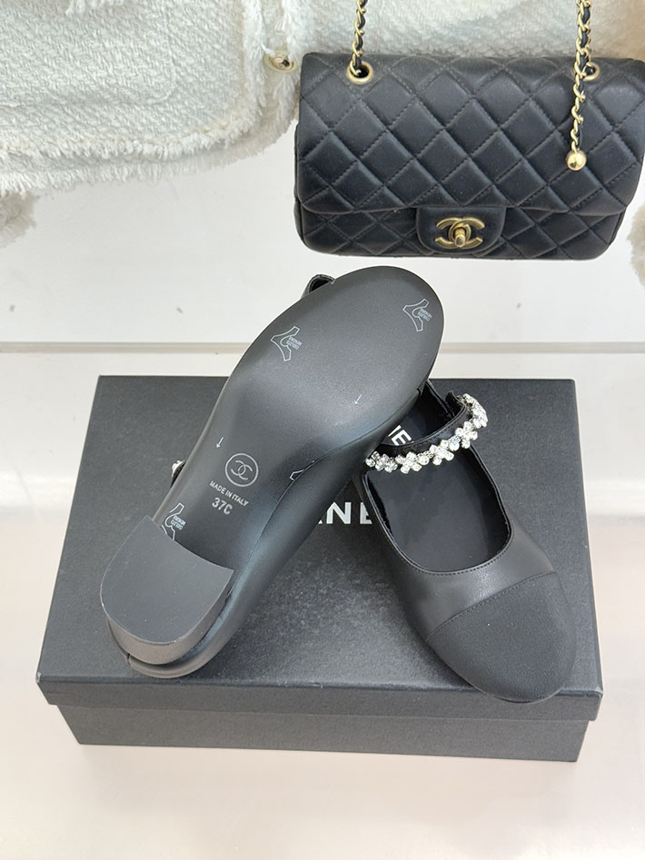 最高級シャネルスーパーコピー CHANEL メリージェーン フラットシューズ パンプス レザー 新作シューズ ブラック 2630903 シャネル パンプス パール - 画像 (2)