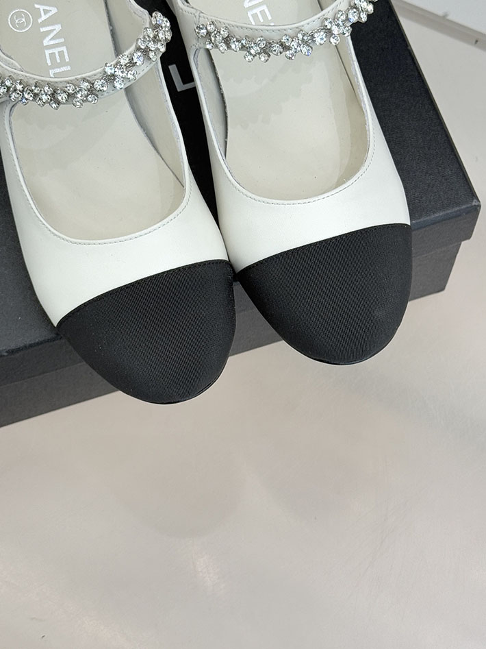 最高級シャネルスーパーコピー CHANEL メリージェーン フラットシューズ パンプス レザー 新作シューズ ホワイト 2630904 シャネル 靴 パンプス - 画像 (4)