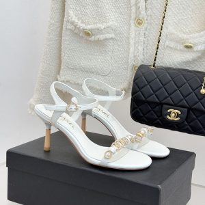 シャネル サンダル 公式