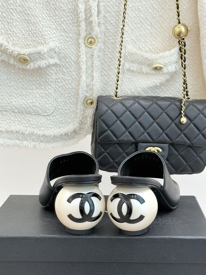 最高級シャネルスーパーコピー CHANEL パールヒールブーツ 2026新作 球体パールヒール パンプス ブラック 2630933 シャネルビーチサンダル - 画像 (5)